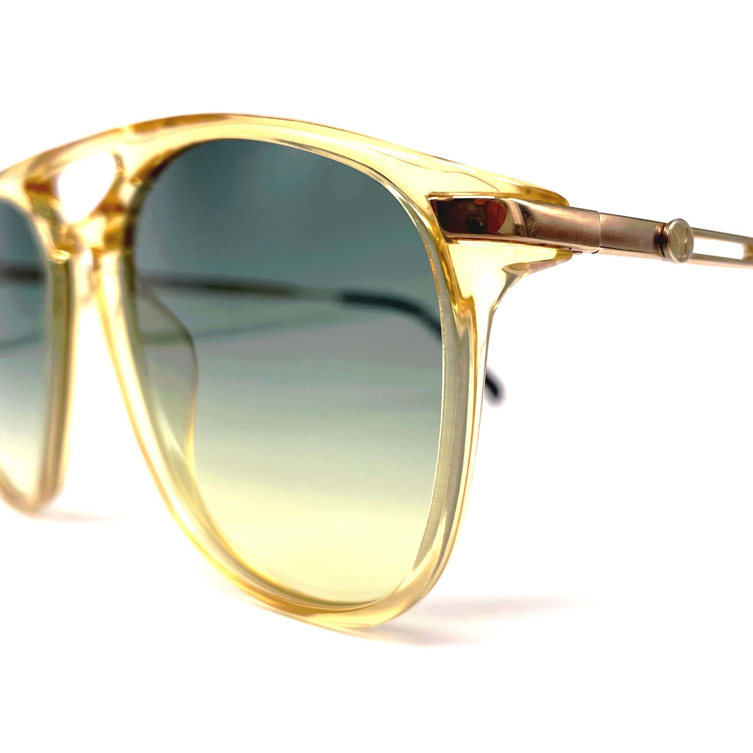 Vintage PLAYBOY 4667 aviator luxury sunglasses