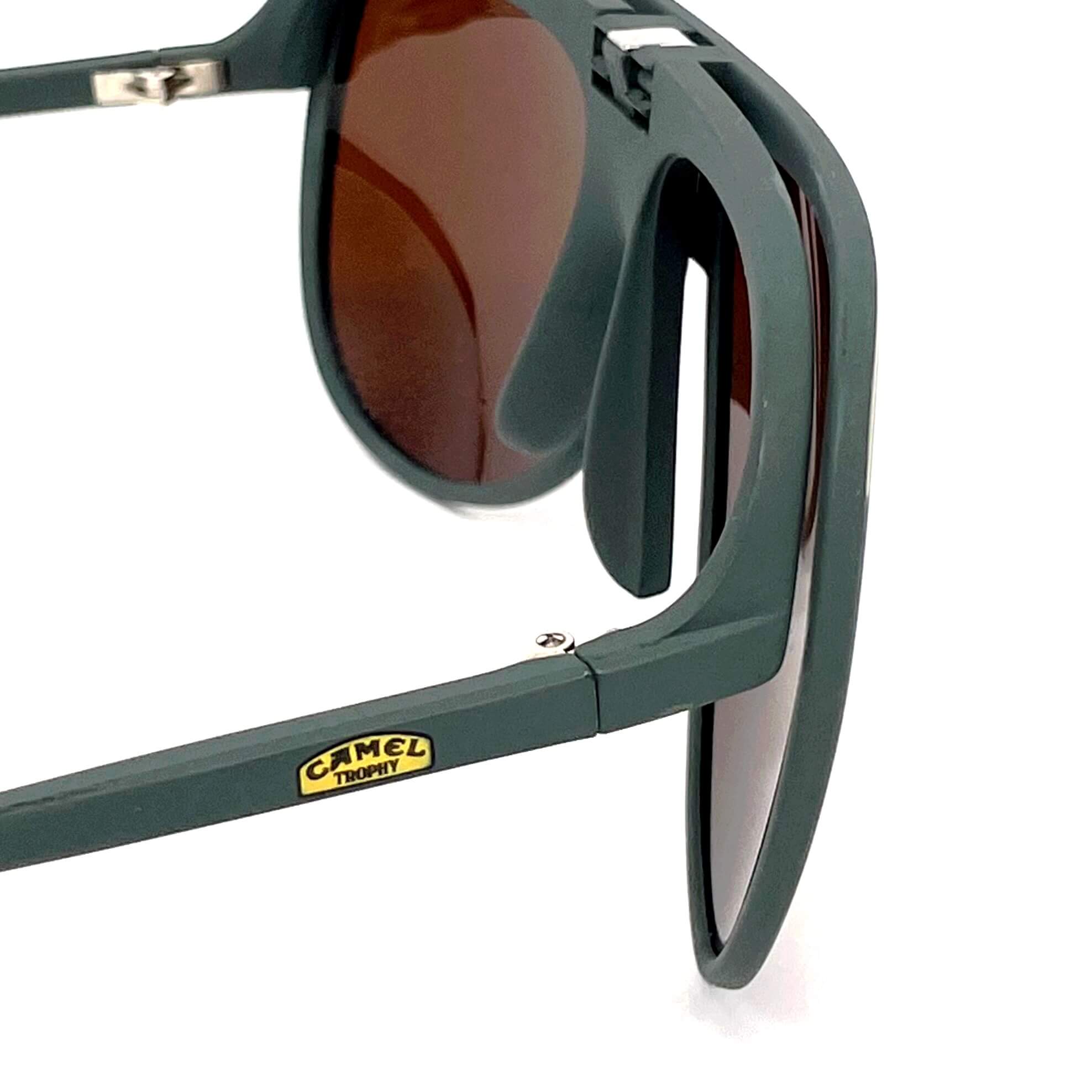 Vintage CAMEL Trophy Clip grey sunglasses