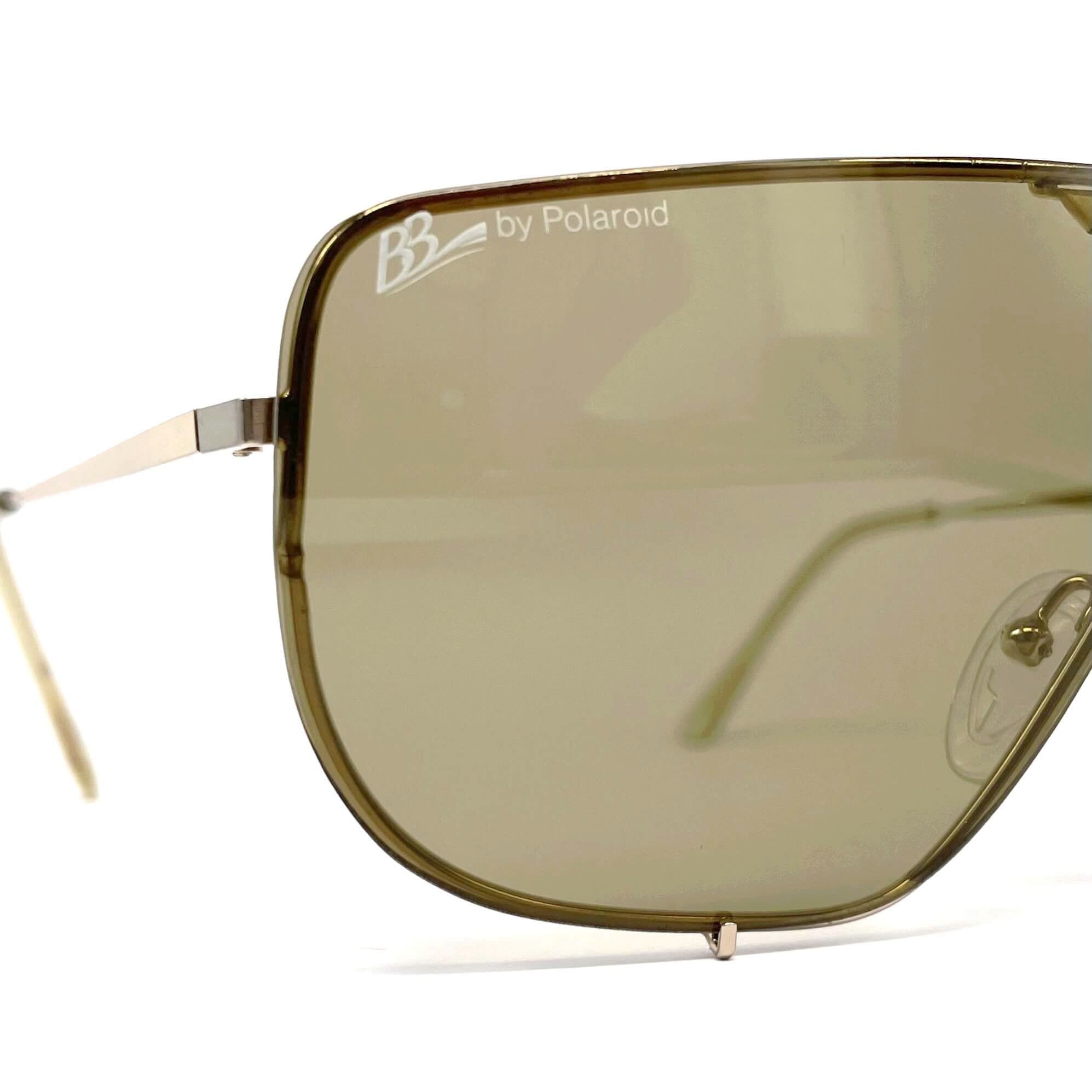 Vintage BORIS BECKER 4806A gold aviator shield sunglasses