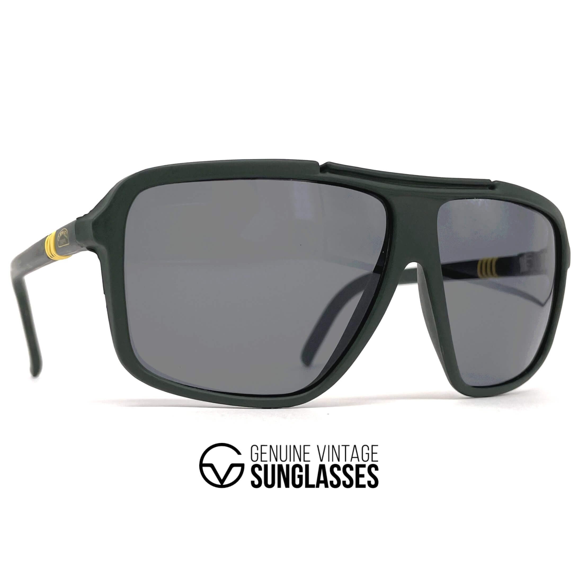 Vintage CAMEL Trophy grey aviator sunglasses