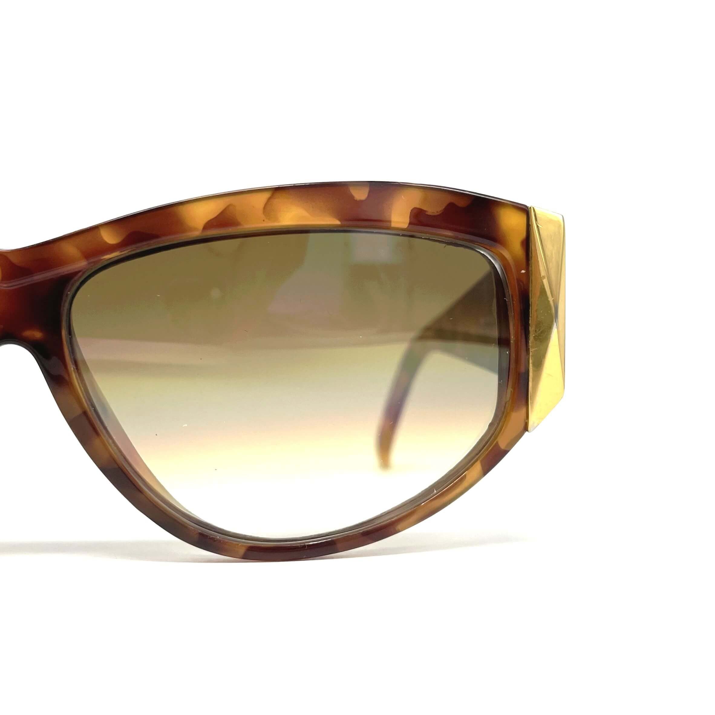 Vintage GIANNI VERSACE 389 tortoiseshell sunglasses